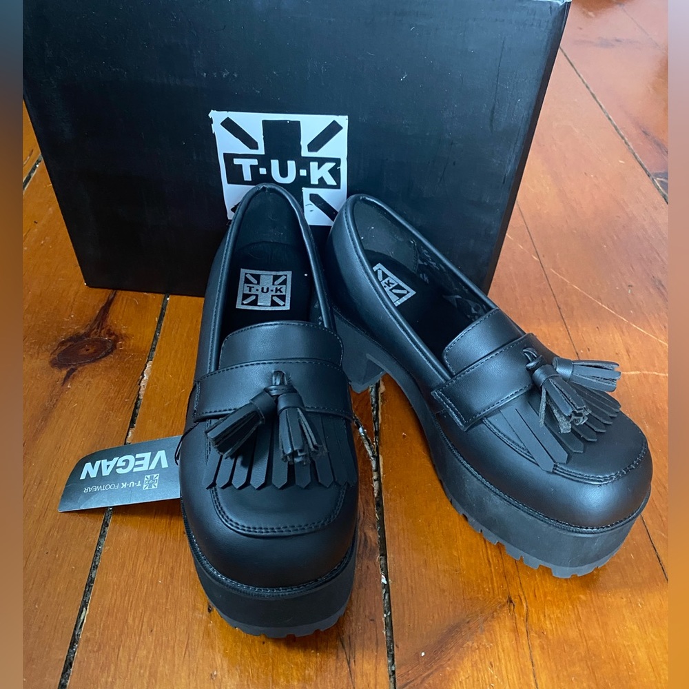 TUK Fringe Loafer Platform